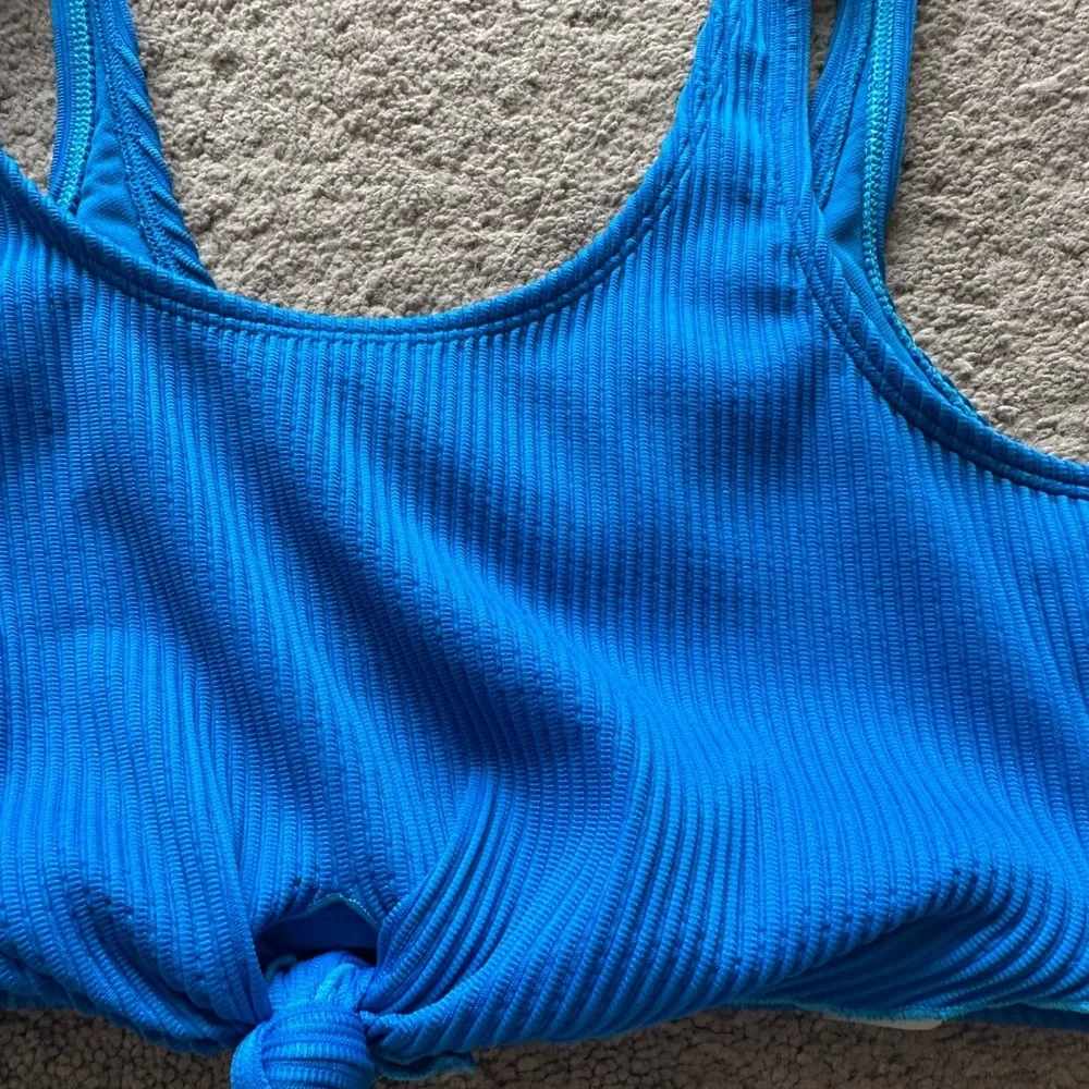 Girls Abercrombie Kids blue ribbed swimsuit bikini top 13/14
